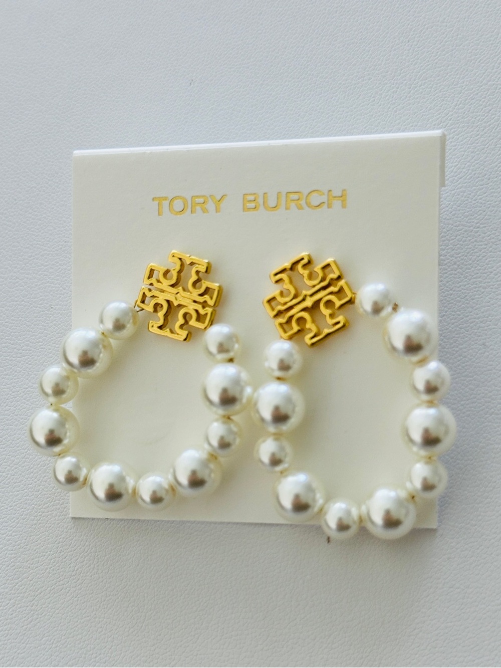 Tory Burch Gold Logo Pearl Hoop Earrings - White and Gold